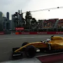 Kevin Magnussen (DEN) Renault Sport F1 Team RS16 at Formula One World Championship, Rd15, Singapore Grand Prix, Qualifying, Marina Bay Street Circuit, Singapore, Saturday 17 September 2016. © Sutton Images