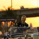 Kevin Magnussen (DEN) Renault Sport F1 Team on the drivers parade at Formula One World Championship, Rd15, Singapore Grand Prix, Race, Marina Bay Street Circuit, Singapore, Sunday 18 September 2016. © Sutton Images