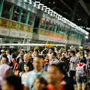 Fans and atmosphere at Formula One World Championship, Rd15, Singapore Grand Prix, Preparations, Marina Bay Street Circuit, Singapore, Thursday 15 September 2016. © Sutton Images