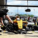 Kevin Magnussen (DEN) Renault Sport F1 Team RS16 pit stop at Formula One World Championship, Rd5, Spanish Grand Prix, Practice, Barcelona, Spain, Friday 13 May 2016. © Sutton Motorsport Images
