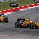 Kevin Magnussen (DEN) Renault Sport F1 Team RS16 and Jolyon Palmer (GBR) Renault Sport F1 Team RS16 at Formula One World Championship, Rd18, United States Grand Prix, Race, Circuit of the Americas, Austin, Texas, USA, Sunday 23 October 2016. © Sutton Images