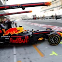 Daniel Ricciardo (AUS) Red Bull Racing RB13 at Formula One World Championship, Rd20, Abu Dhabi Grand Prix, Qualifying, Yas Marina Circuit, Abu Dhabi, UAE, Saturday 25 November 2017. © Manuel Goria/Sutton Images