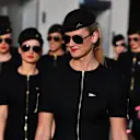 Girls at Formula One World Championship, Rd20, Abu Dhabi Grand Prix, Qualifying, Yas Marina Circuit, Abu Dhabi, UAE, Saturday 25 November 2017. © Mark Sutton/Sutton Images