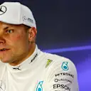 Race winner Valtteri Bottas (FIN) Mercedes AMG F1 in the Press Conference at Formula One World Championship, Rd20, Abu Dhabi Grand Prix, Race, Yas Marina Circuit, Abu Dhabi, UAE, Sunday 26 November 2017. © James Gasperotti/Sutton Images