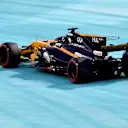 Nico Hulkenberg (GER) Renault Sport F1 Team RS17 runs wide at Formula One World Championship, Rd20, Abu Dhabi Grand Prix, Race, Yas Marina Circuit, Abu Dhabi, UAE, Sunday 26 November 2017. © Simon Galloway/Sutton Images