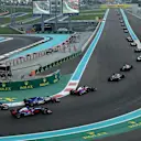 Start of the race at Formula One World Championship, Rd20, Abu Dhabi Grand Prix, Race, Yas Marina Circuit, Abu Dhabi, UAE, Sunday 26 November 2017. © Simon Galloway/Sutton Images