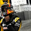 Race retiree Carlos Sainz (ESP) Renault Sport F1 Team at Formula One World Championship, Rd20, Abu Dhabi Grand Prix, Race, Yas Marina Circuit, Abu Dhabi, UAE, Sunday 26 November 2017. © Rubio/Sutton Images