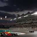 Max Verstappen (NED) Red Bull Racing RB13 at Formula One World Championship, Rd20, Abu Dhabi Grand Prix, Race, Yas Marina Circuit, Abu Dhabi, UAE, Sunday 26 November 2017. © Lionel Ng/Sutton Images