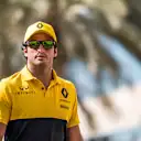 Carlos Sainz jr (ESP) Renault Sport F1 Team at Formula One World Championship, Rd20, Abu Dhabi Grand Prix, Preparations, Yas Marina Circuit, Abu Dhabi, UAE, Thursday 23 November 2017. © Manuel Goria/Sutton Images