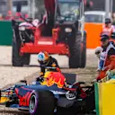 Daniel Ricciardo (AUS) Red Bull Racing RB13 crashes in Q3 at Formula One World Championship, Rd1, Australian Grand Prix, Qualifying, Albert Park, Melbourne, Australia, Saturday 25 March 2017. © Sutton Motorsport Images