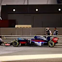 Carlos Sainz jr (ESP) Scuderia Toro Rosso STR12 stops on track in FP2 at Formula One World Championship, Rd3, Bahrain Grand Prix Practice, Bahrain International Circuit, Sakhir, Bahrain, Friday 14 April 2017. © Sutton Motorsport Images