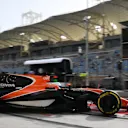 Fernando Alonso (ESP) McLaren MCL32 at Formula One World Championship, Rd3, Bahrain Grand Prix Qualifying, Bahrain International Circuit, Sakhir, Bahrain, Saturday 15 April 2017. © Sutton Motorsport Images
