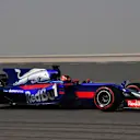 Daniil Kvyat (RUS) Scuderia Toro Rosso STR12 at Formula One World Championship, Rd3, Bahrain Grand Prix Qualifying, Bahrain International Circuit, Sakhir, Bahrain, Saturday 15 April 2017. © Sutton Motorsport Images