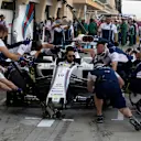 Williams mechanics make a practice pitstop at Formula One World Championship, Rd3, Bahrain Grand Prix Preparations, Bahrain International Circuit, Sakhir, Bahrain, Thursday 13 April 2017. © Sutton Motorsport Images