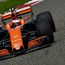 Stoffel Vandoorne (BEL) McLaren MCL32 at Formula One World Championship, Rd2, Chinese Grand Prix, Qualifying, Shanghai, China, Saturday 8 April 2017. © Sutton Motorsport Images