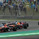 Start of the race at Formula One World Championship, Rd2, Chinese Grand Prix, Race, Shanghai, China, Sunday 9 April 2017. © Sutton Motorsport Images