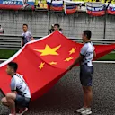 Grid entertianment at Formula One World Championship, Rd2, Chinese Grand Prix, Race, Shanghai, China, Sunday 9 April 2017. © Sutton Motorsport Images