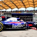 Pierre Gasly (FRA) Scuderia Toro Rosso STR12 at Formula One World Championship, Rd15, Malaysian Grand Prix, Qualifying, Sepang, Malaysia, Saturday 30 September 2017. © Mark Sutton/Sutton Images