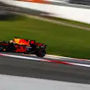 Daniel Ricciardo (AUS) Red Bull Racing RB13 sparks at Formula One World Championship, Rd15, Malaysian Grand Prix, Qualifying, Sepang, Malaysia, Saturday 30 September 2017. © Manuel Goria/Sutton Images
