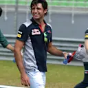 Carlos Sainz jr (ESP) Scuderia Toro Rosso walks the track at Formula One World Championship, Rd15, Malaysian Grand Prix, Preparations, Sepang, Malaysia, Thursday 28 September 2017. © Kym Illman/Sutton Images