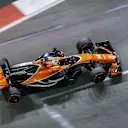 Fernando Alonso (ESP) McLaren MCL32 at Formula One World Championship, Rd14, Singapore Grand Prix, Practice, Marina Bay Street Circuit, Singapore, Friday 15 September 2017. © Mirko Stange/Sutton Images