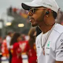 Lewis Hamilton (GBR) Mercedes AMG F1 on the drivers parade at Formula One World Championship, Rd14, Singapore Grand Prix, Race, Marina Bay Street Circuit, Singapore, Sunday 17 September 2017. © Kym Illman/Sutton Images