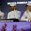 Daniel Ricciardo (AUS) Red Bull Racing, Race winner Lewis Hamilton (GBR) Mercedes AMG F1 and Valtteri Bottas (FIN) Mercedes AMG F1 in the Press Conference at Formula One World Championship, Rd14, Singapore Grand Prix, Race, Marina Bay Street Circuit, Sing