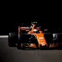 Stoffel Vandoorne (BEL) McLaren MCL32 at Formula One World Championship, Rd14, Singapore Grand Prix, Race, Marina Bay Street Circuit, Singapore, Sunday 17 September 2017. © Mirko Stange/Sutton Images