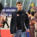 Daniil Kvyat (RUS) Scuderia Toro Rosso on the drivers parade at Formula One World Championship, Rd14, Singapore Grand Prix, Race, Marina Bay Street Circuit, Singapore, Sunday 17 September 2017. © Mirko Stange/Sutton Images