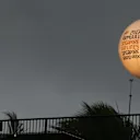 Low cloud at Formula One World Championship, Rd14, Singapore Grand Prix, Race, Marina Bay Street Circuit, Singapore, Sunday 17 September 2017. © Sutton Images