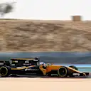 Sergey Sirotkin (RUS) Renault Sport F1 Team RS17 at Formula One Testing, Day Two, Bahrain International Circuit, Sakhir, Bahrain, Wednesday 19 April 2017. © Sutton Motorsport Images