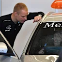 Daniil Kvyat (RUS) Scuderia Toro Rosso in the Safety Car with Valtteri Bottas (FIN) Mercedes AMG F1 at Formula One World Championship, Rd17, United States Grand Prix, Race, Circuit of the Americas, Austin, Texas, USA, Sunday 22 October 2017. © Mark Sutton/Sutton Images