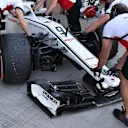 Marcus Ericsson, Alfa Romeo Sauber C37 with broken front wing in FP1 at Formula One World Championship, Rd21, Abu Dhabi Grand Prix, Practice, Yas Marina Circuit, Abu Dhabi, UAE, Friday 23 November 2018.