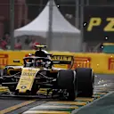Carlos Sainz (ESP) Renault Sport F1 Team RS18 sparks at Formula One World Championship, Rd1, Australian Grand Prix, Qualifying, Melbourne, Australia, Saturday 24 March 2018. © Dirk Klynsmith/Sutton Images