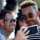 Lewis Hamilton (GBR) Mercedes-AMG F1 fans selfie at Formula One World Championship, Rd1, Australian Grand Prix, Preparations, Melbourne, Australia, Thursday 22 March 2018. © LAT/Sutton Images