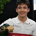 Charles Leclerc (MON) Alfa Romeo Sauber F1 Team with a Toad at Formula One World Championship, Rd1, Australian Grand Prix, Preparations, Melbourne, Australia, Thursday 22 March 2018. © Mark Sutton/Sutton Images