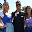 Daniel Ricciardo (AUS) Red Bull Racing and girls at Formula One World Championship, Rd9, Austrian Grand Prix, Race, Spielberg, Austria, Sunday 1 July 2018. © Mark Sutton/Sutton Images