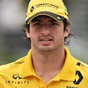 Carlos Sainz (ESP) Renault Sport F1 Team at Formula One World Championship, Rd2, Bahrain Grand Prix, Practice, Bahrain International Circuit, Sakhir, Bahrain, Friday 6 April 2018. © Simon Galloway/Sutton Images