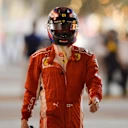 Kimi Raikkonen (FIN) Ferrari walks in after stopping on track in FP2 at Formula One World Championship, Rd2, Bahrain Grand Prix, Practice, Bahrain International Circuit, Sakhir, Bahrain, Friday 6 April 2018. © Simon Galloway/Sutton Images
