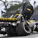 Nico Hulkenberg, Renault Sport F1 Team R.S. 18 crashed in FP2 at Formula One World Championship, Rd20, Brazilian Grand Prix, Practice, Interlagos, Sao Paulo, Brazil, Friday 9 November 2018.
