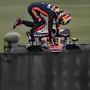 Daniel Ricciardo (AUS) Red Bull Racing RB14 stops on track in FP3 at Formula One World Championship, Rd3, Chinese Grand Prix, Qualifying, Shanghai, China, Saturday 14 April 2018. © Simon Galloway/Sutton Images