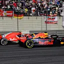 Daniel Ricciardo (AUS) Red Bull Racing RB14 and Kimi Raikkonen (FIN) Ferrari SF-71H battle at Formula One World Championship, Rd3, Chinese Grand Prix, Race, Shanghai, China, Sunday 15 April 2018. © Rubio/Sutton Images