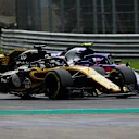 Nico Hulkenberg, Renault Sport F1 Team R.S. 18 and Pierre Gasly, Scuderia Toro Rosso STR13 battle at Formula One World Championship, Rd14, Italian Grand Prix, Race, Monza, Italy, Sunday 2 September 2018. © Manuel Goria/Sutton Images