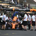 Stoffel Vandoorne, McLaren MCL33 front wing change at Formula One World Championship, Rd19, Mexican Grand Prix, Practice, Circuit Hermanos Rodriguez, Mexico City, Mexico, Friday 26 October 2018.