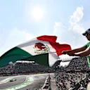 Marcus Ericsson, Alfa Romeo Sauber C37 and fan with Mexican flag at Formula One World Championship, Rd19, Mexican Grand Prix, Practice, Circuit Hermanos Rodriguez, Mexico City, Mexico, Friday 26 October 2018.