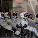 Williams mechanics in the garage at Formula One World Championship, Rd5, Spanish Grand Prix, Race, Barcelona, Spain, Sunday 13 May 2018. © Mark Sutton/Sutton Images