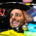 BAKU CITY CIRCUIT, AZERBAIJAN - APRIL 26: Daniel Ricciardo, Renault during the Azerbaijan GP at Baku City Circuit on April 26, 2019 in Baku City Circuit, Azerbaijan. (Photo by Mark Sutton / Sutton Images)