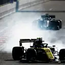 BAKU CITY CIRCUIT, AZERBAIJAN - APRIL 28: Nico Hulkenberg, Renault R.S. 19 locks up going in to turn 1 during the Azerbaijan GP at Baku City Circuit on April 28, 2019 in Baku City Circuit, Azerbaijan. (Photo by Andy Hone / LAT Images)