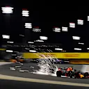BAHRAIN INTERNATIONAL CIRCUIT, BAHRAIN - MARCH 29: Sparks fly from the car of Max Verstappen, Red Bull Racing RB15 during the Bahrain GP at Bahrain International Circuit on March 29, 2019 in Bahrain International Circuit, Bahrain. (Photo by Steven Tee / LAT Images)