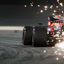 BAHRAIN INTERNATIONAL CIRCUIT, BAHRAIN - MARCH 30: Sparks fly from the rear of Max Verstappen, Red Bull Racing RB15 during the Bahrain GP at Bahrain International Circuit on March 30, 2019 in Bahrain International Circuit, Bahrain. (Photo by Steven Tee / LAT Images)